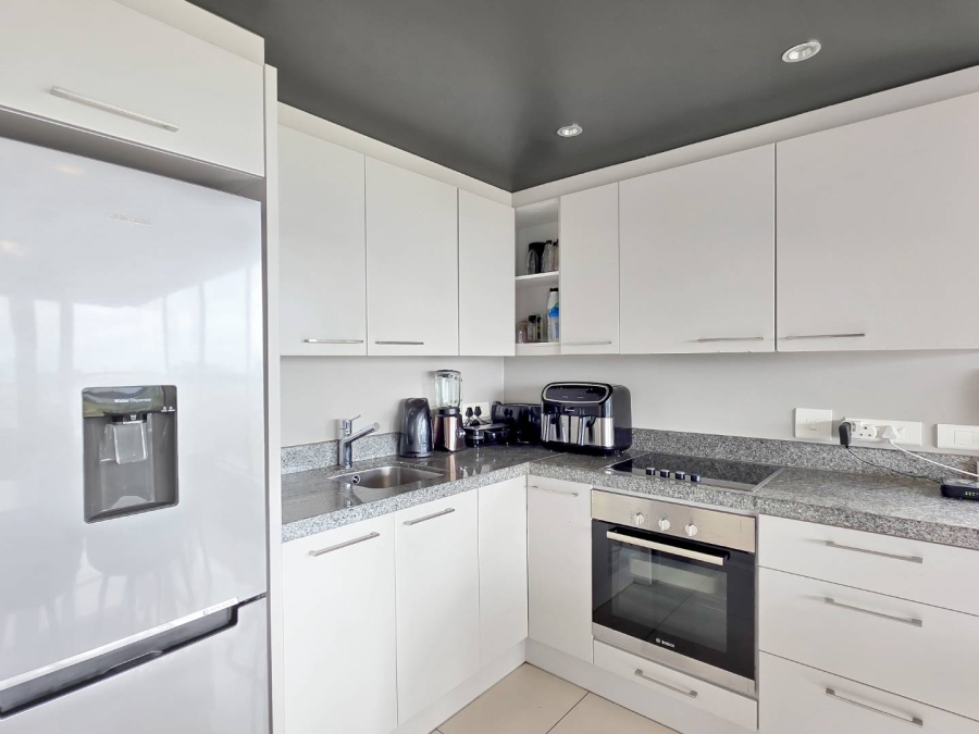 2 Bedroom Property for Sale in Green Point Western Cape